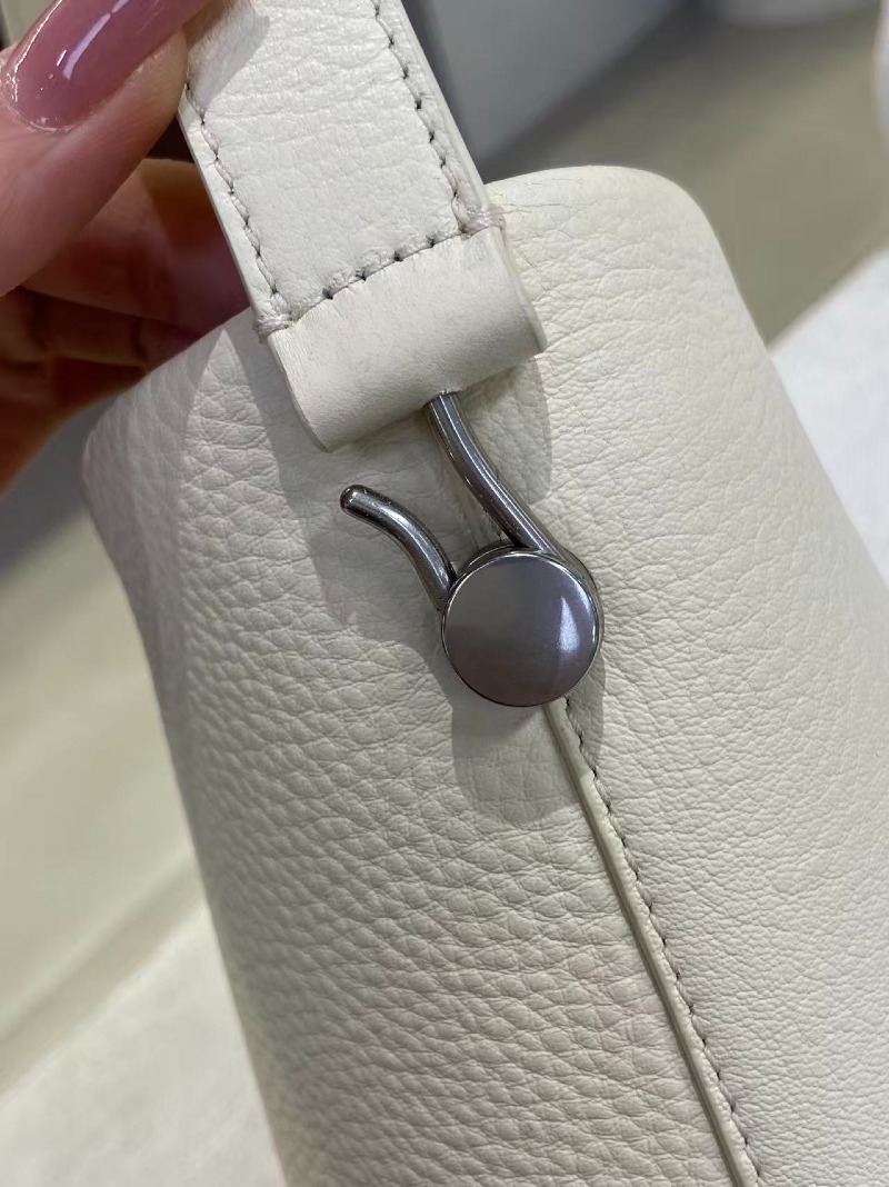 e1f87575e29f2e6cc5f606e3d64ff0fb.jpg