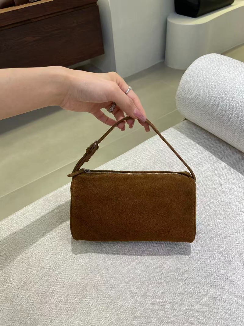 0ef5571af459bfac4f35fef5efa961db.jpg