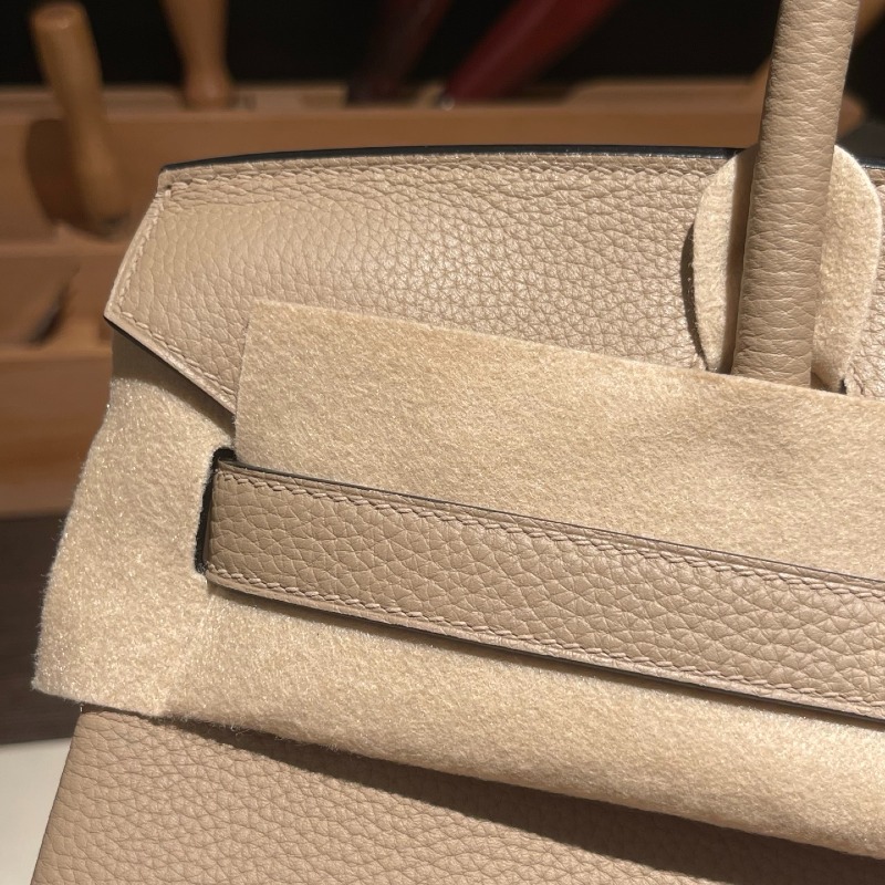 69909c23349e704cddf256eedd0d8e51.jpg