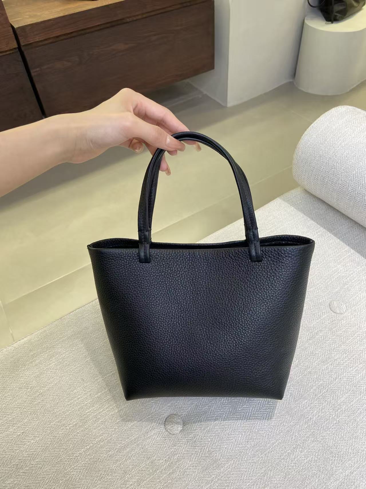 파크토드 PARK TOTE(S) 블랙 (스몰) 黑色