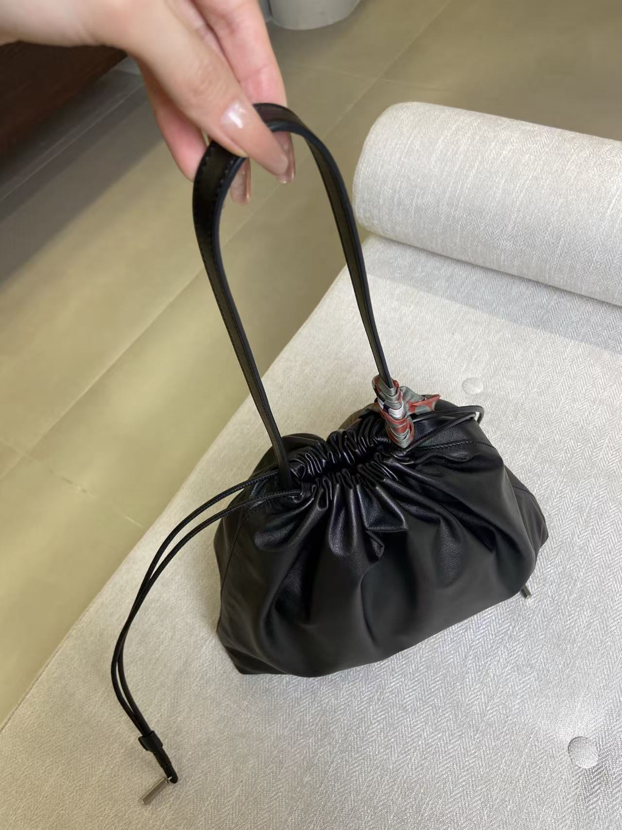 엔지 Angy 블랙 (카프스킨) 咖色