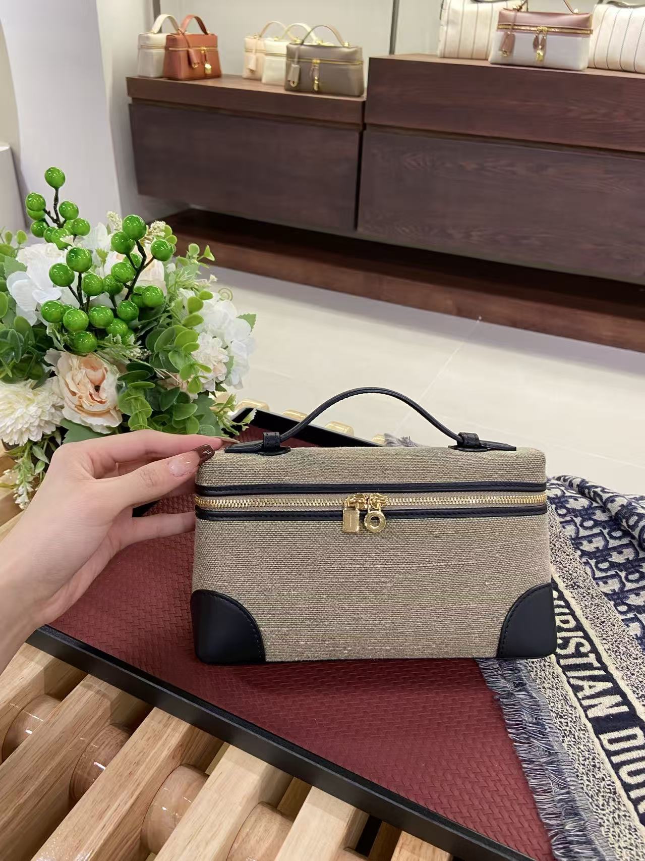 로로피아나 Loro Piana 19 패브릭 布拼皮青麦色