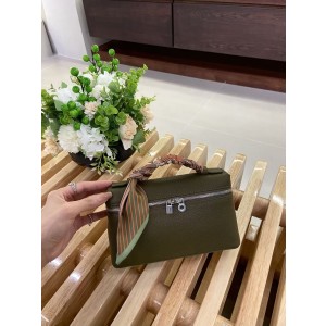 로로피아나 Loro Piana 19 보나도 牛皮橄榄绿