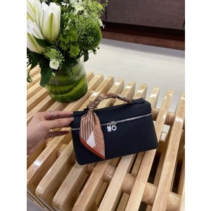 로로피아나 Loro Piana 19 보나도 牛皮海军蓝银扣