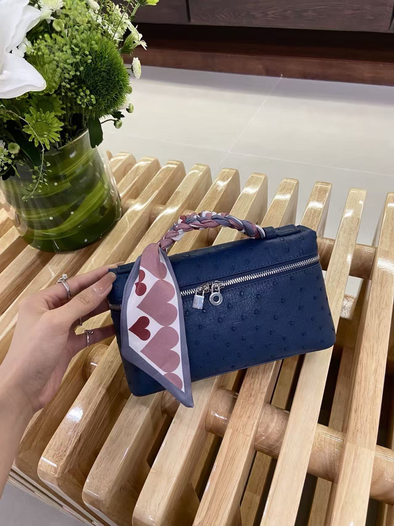 로로피아나 Loro Piana 19 타조가죽 鸵鸟皮午鸢尾蓝