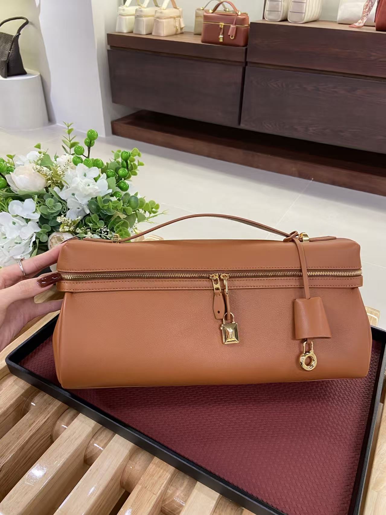 로로피아나 Loro Piana 33 原厂纳帕牛皮金棕