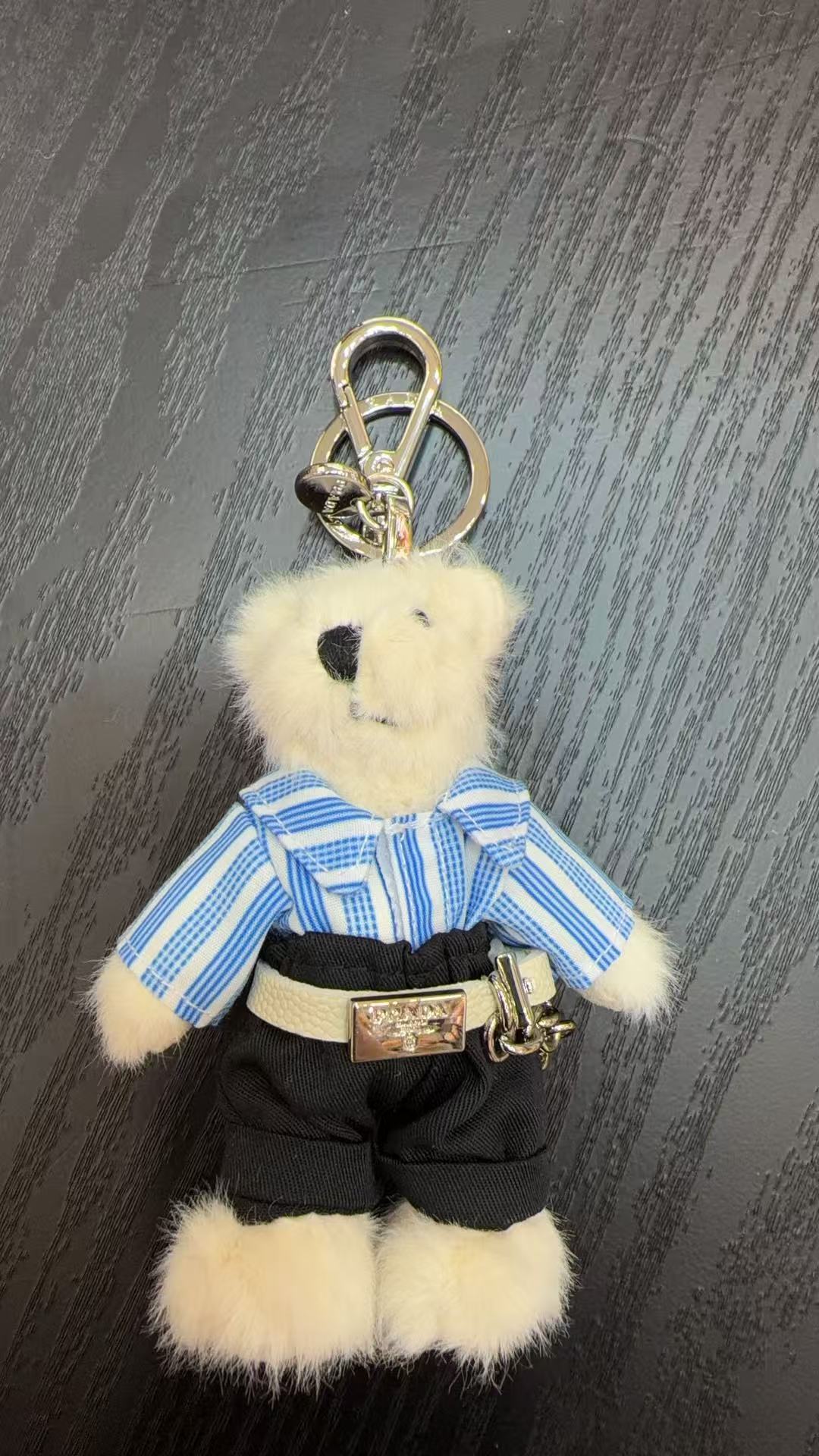 프라다 곰인형