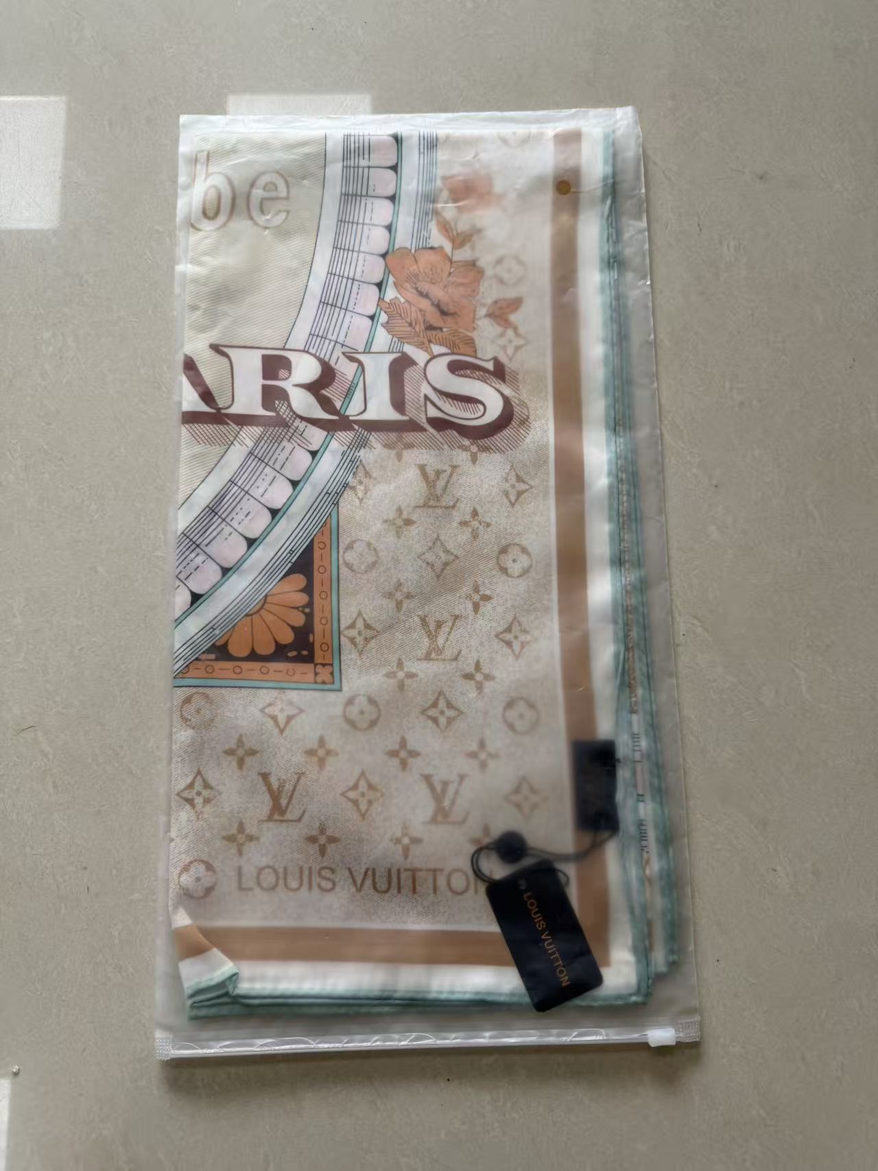 LV方巾（单面）