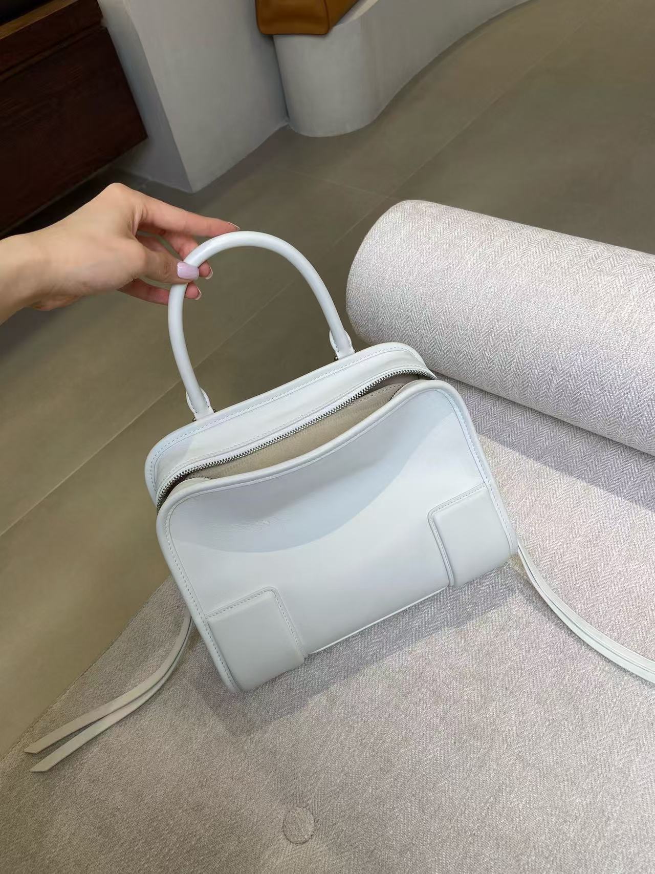 Amazona 小号白色