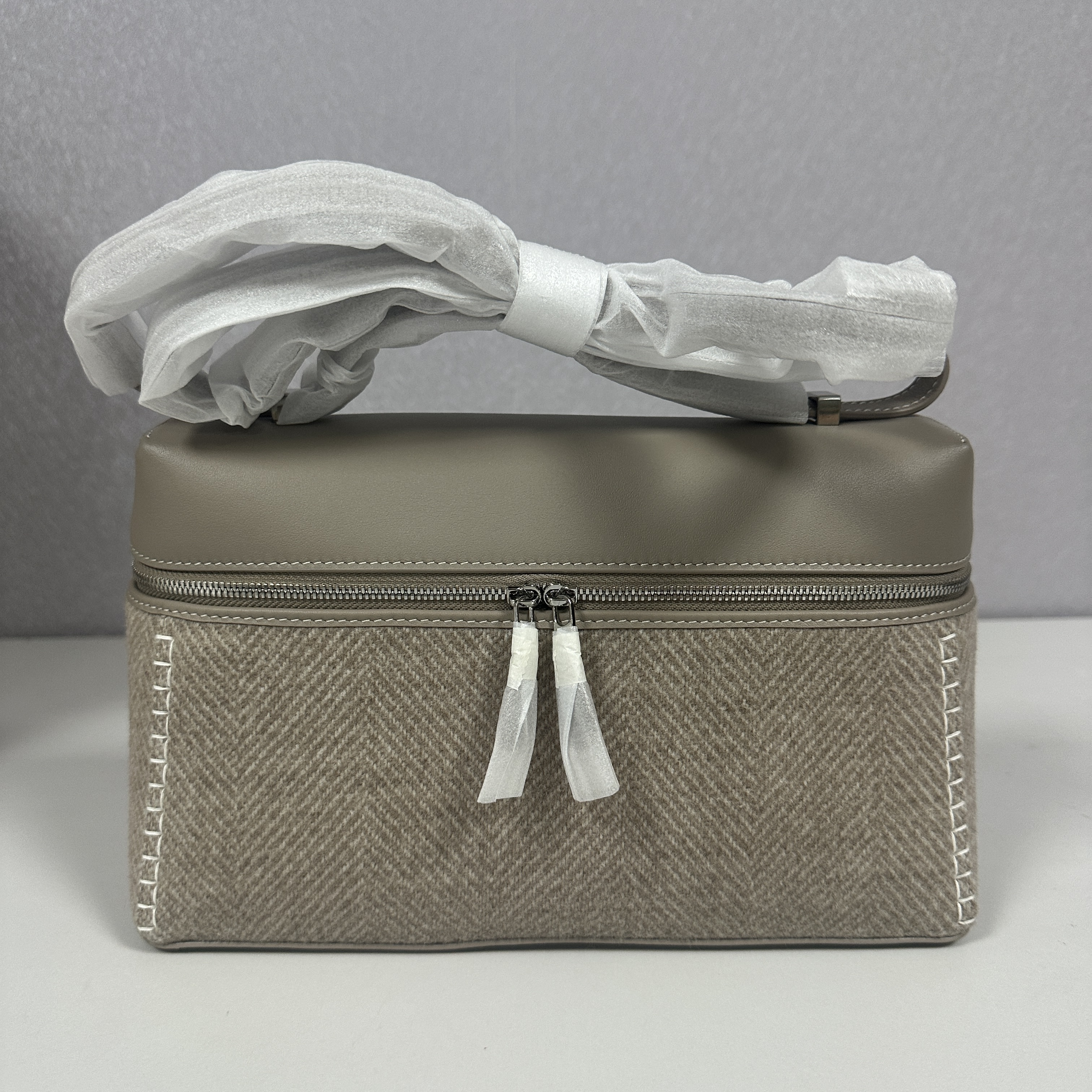 Loro Piana Extrabag 27